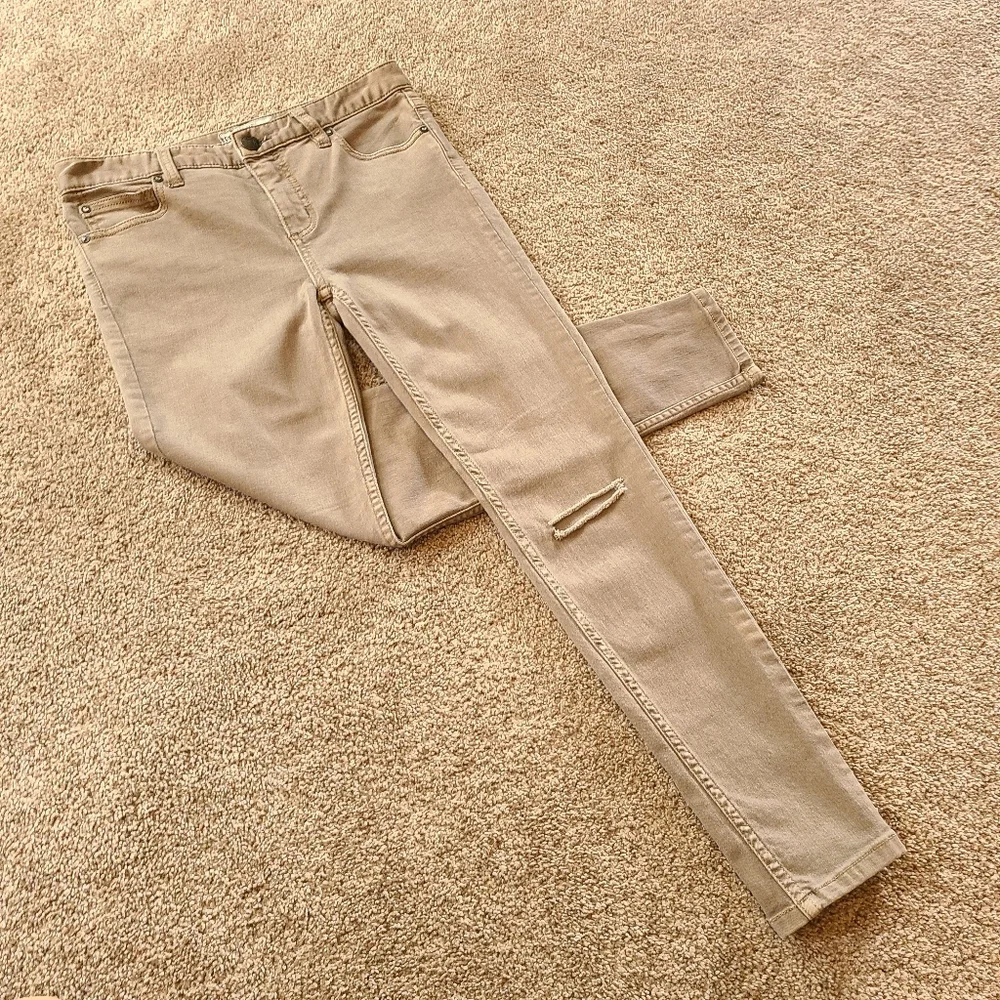 Free People Beige Destroyed Knee Skinny Jeans